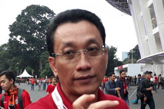 Ketua Panpel Persija, Arief Perdana Kusuma, memberikan keterangan terkait tiket palsu di SUGBK, Rabu (28/2/2018)