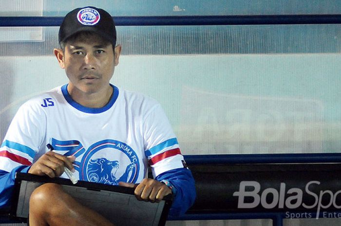 Joko Susilo kembali ditunjuk oleh manajemen Arema FC sebagai pelatih kepala menggantikan Aji Santoso.