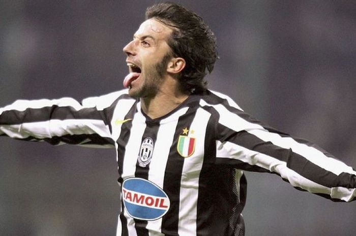 Selebrasi gol Alessandro Del Piero dalam pertandingan Serie A versus Inter Milan, 12 Februari 2006.