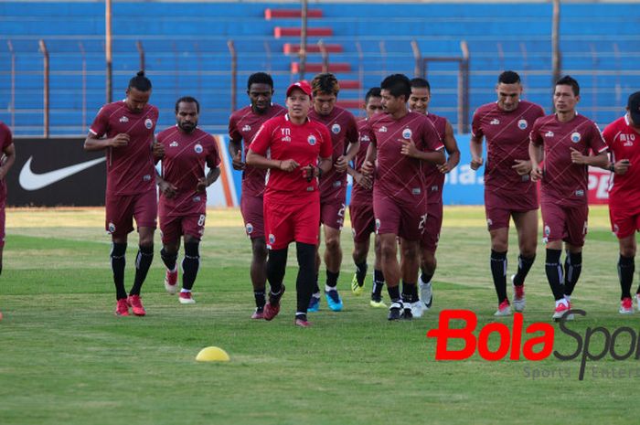Para pemain Persija melakoni sesi latihan terakhir jelang laga kontra PSIS di Stadion Sultan Agung, Kab Bantul, 17 September 2018. 