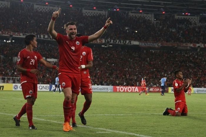 Selebrasi penyerang Persija, Marko Simic, usai menjebol gawang Johor Darul Takzim dalam penyisihan Grup H Piala AFC di Stadion Utama Gelora Bung Karno, Selasa (10/4/2018)