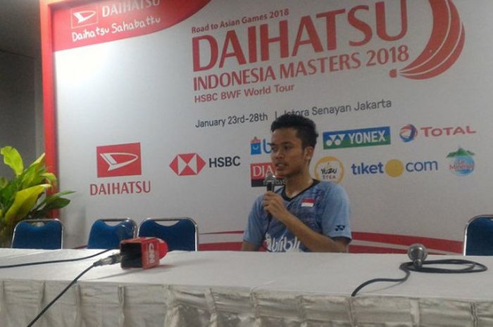 Pebulu tangkis Indonesia, Anthony Ginting, dalam jumpa pers usai laga babak pertama Indonesia Master 2018 di Istora Senayan, Jakarta Selatan, Rabu (24/1/2018).
