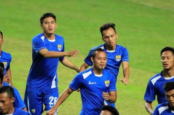 Kapten yang juga winger Persib, Atep, mengakui permainan keras Persiba diwaspadai timnya jelang kedua klub bersua pada Sabtu (21/5/2016). 