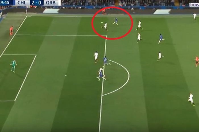 Bek kanan Chelsea, Davide Zappacosta, mencetak gol indah ke gawang Qarabag, Rabu (13/9/2017) dini hari WIB.