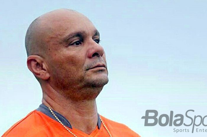 Pelatih kiper Borneo FC, Luizinho Passos.