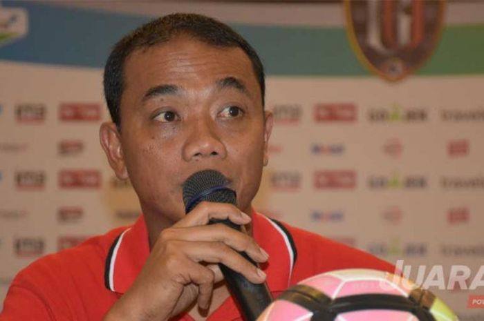 Caretaker pelatih Bali United, Eko Purdjianto saat jumpa wartawan usai laga melawan Semen Padang di Stadion Kapten I Wayan Dipta, Gianyar.