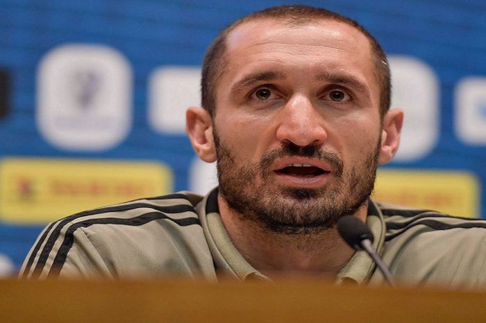 Kapten Juventus, Giorgio Chiellini, dalam sesi wawancara jelang laga Piala Super Italia 2018 kontra AC Milan pada Rabu (16/1/2019) di King Abdullah Sports City Stadium, Jeddah, Arab Saudi.