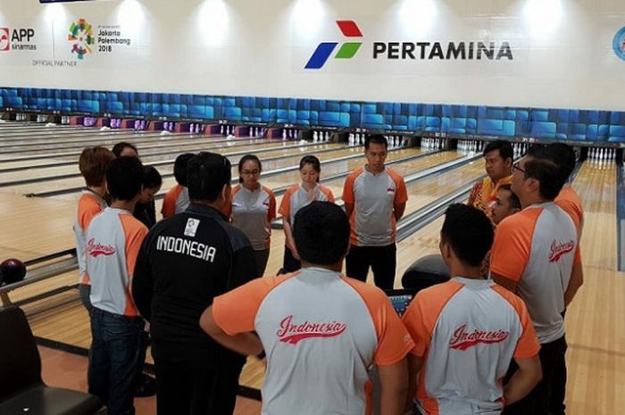 Tim boling Indonesia sedangmelakukan persiapan latihan di Gedung Boling Jakabaring Sport City Palembang, Sumatera Selatan, Rabu (6/6/2018).