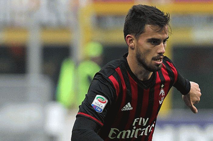 Aksi Suso dalam laga Serie A antara AC Milan kontra Crotone di Stadio Giuseppe Meazza, 04 Desember 2016. 