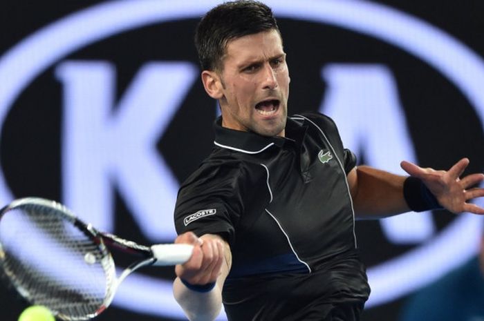 Novak Djokovic saat bertanding dengan Albert Ramos-Vinolas pada ajang Australian Open 2018.