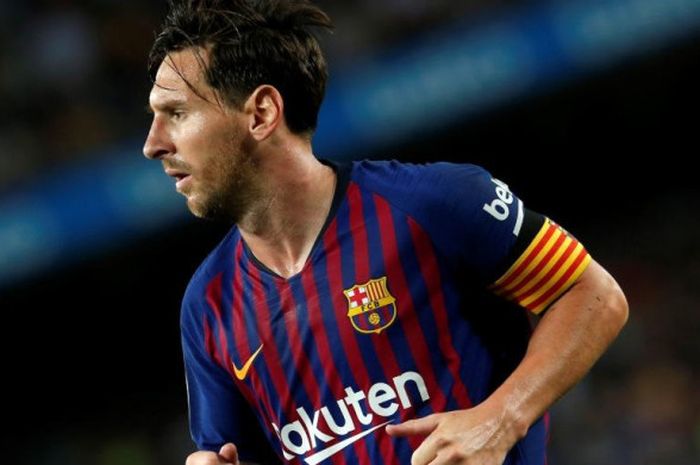    Aksi Lionel Messi dalam partai Liga Spanyol antara FC Barcelona lawan Girona di Stadion Camp Nou, Barcelona, 23 September 2018.   