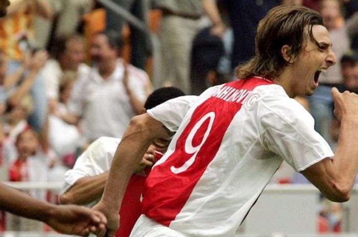 Sejarah Hari Ini, Reaksi Van der Vaart Saat Lihat Gol yang Lambungkan Nama Zlatan  Ibrahimovic - Bolasport.com