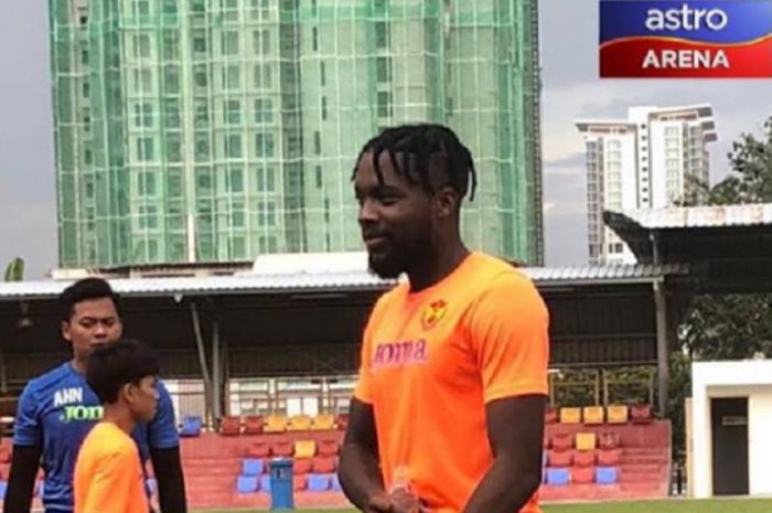 Calon penyerang anyar Selangor FA yang merupakan eks pemain Queens Park Rangers, Antonio German dan 