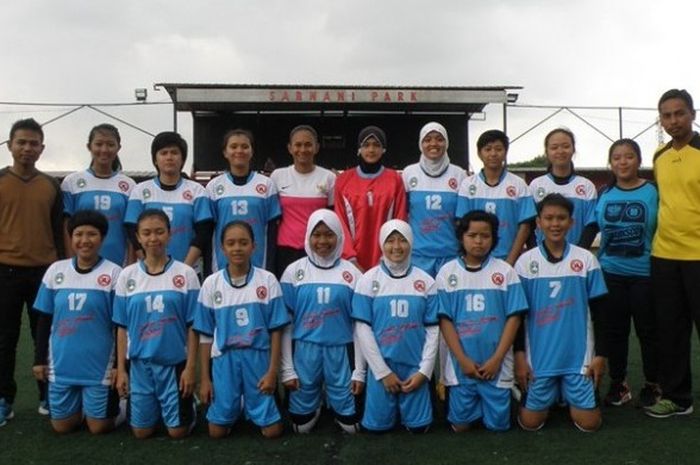 Skuat Garda Siliwangi FC, tim sepak bola putri asal Sukabumi.