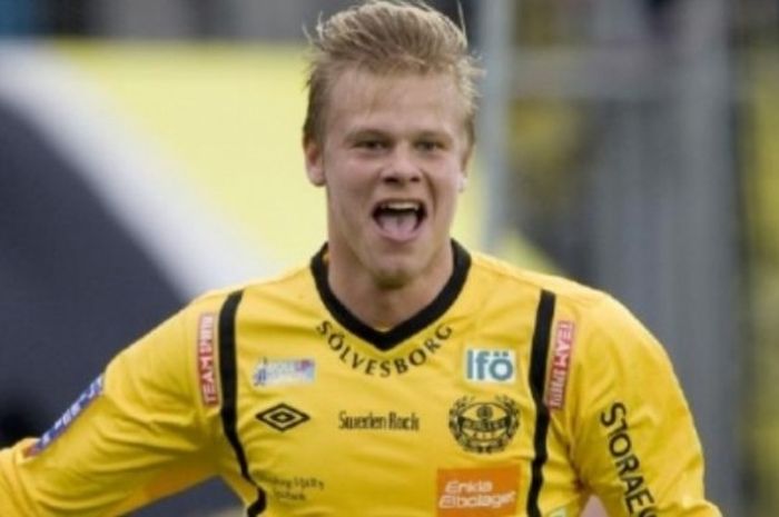 Penyerang asal Swedia, David Lofquist saat membela klub pro keduanya, Mjallby AIF.  