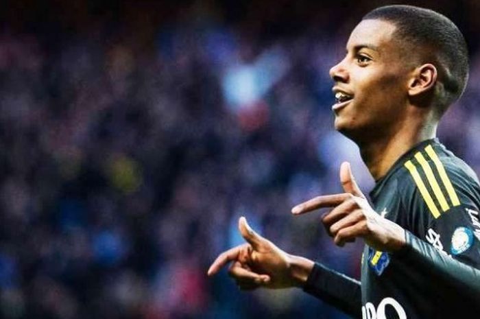  Real Madrid dilaporkan akan segera mendapatkan penyerang berusia 17 tahun asal Swedia, Alexander Isak. 