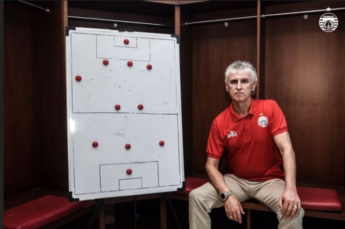 Pelatih asal Bulgaria, Ivan Kolev, resmi menangani Persija Jakarta pada Liga 1 2019.