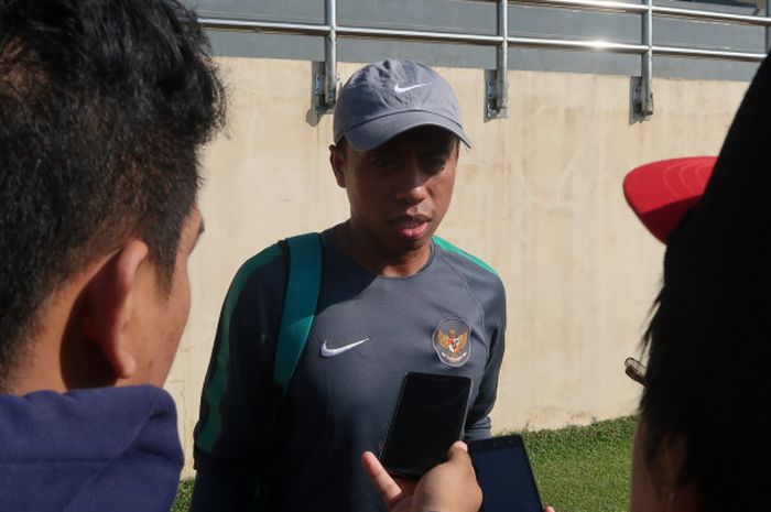 Dokter Timnas U-19 Indonesia, Irfan Akhmad menjelaskan kondisi pemain saat mengikuti pemusatan pelatihan (TC) hari ke-2, Rabu (20/6/2018)