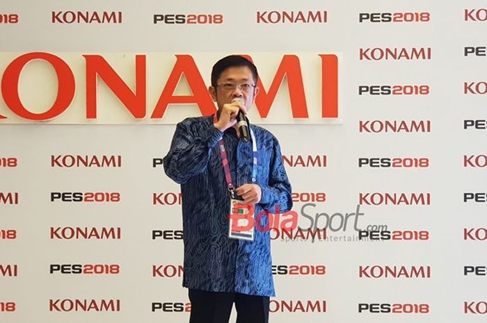 Ketua Indonesia eSports Association (IeSPA), Eddy Lim, berbicara dalam acara diskusi media soal keberadaan PES 2018 pada Asian Games di Jakarta, Jumat (24/8/2018).