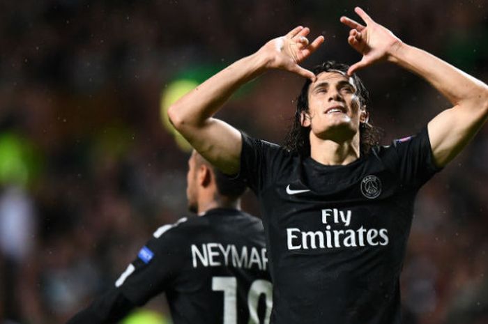 Ekspresi penyerang Praris Saint-Germain, Edinson Cavani, dalam pertandingan Grup B Liga Champions di  Stadion Celtic Park, Skotlandia, Rabu (13/9/2017) dini hari WIB.