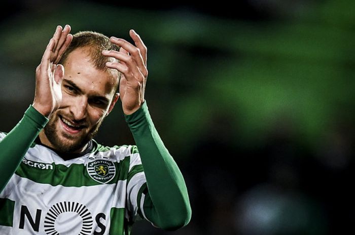 Ekspresi striker Sporting CP, Bas Dost, dalam pertandingan Liga Portugal 2017-2018 menghadapi Desportivo Aves di Stadion Jose Alvalade, Lisabon, Portugal, pada Minggu (14/1/2018).