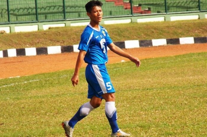 Pemain muda Persib Bandung, Henhen Herdiana.