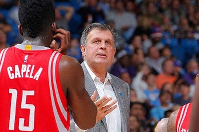 Kevin McHale dipecat dari kursi pelatih Houston Rockets, Rabu (18/11/2015).