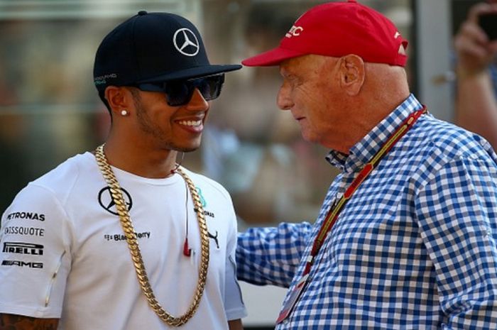 Lewis Hamilton dan Niki Lauda.