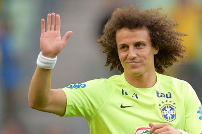 David Luiz dalam laga persahabatan Brasil vs Meksiko, 7 Juni 2015