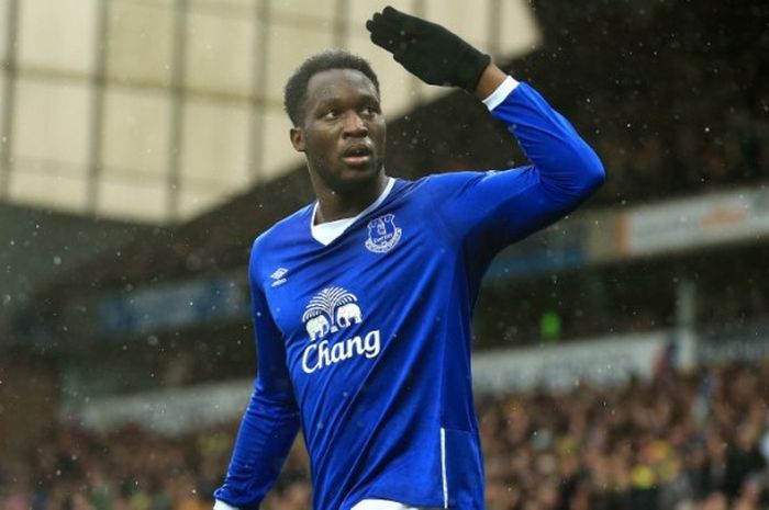 Romelu Lukaku, menjadi salah satu pencetak gol termuda yang dapat mengukir 50 gol di Premier League.