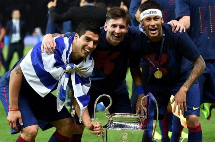 Luis Suarez, Lionel Messi, dan Neymar usai kemenangan di final Liga Champions 2014-15