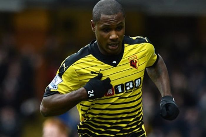 Striker Watford, Odion Ighalo, cetak 2 gol saat timnya menang 3-0 atas Liverpool di Vicarage Road, M