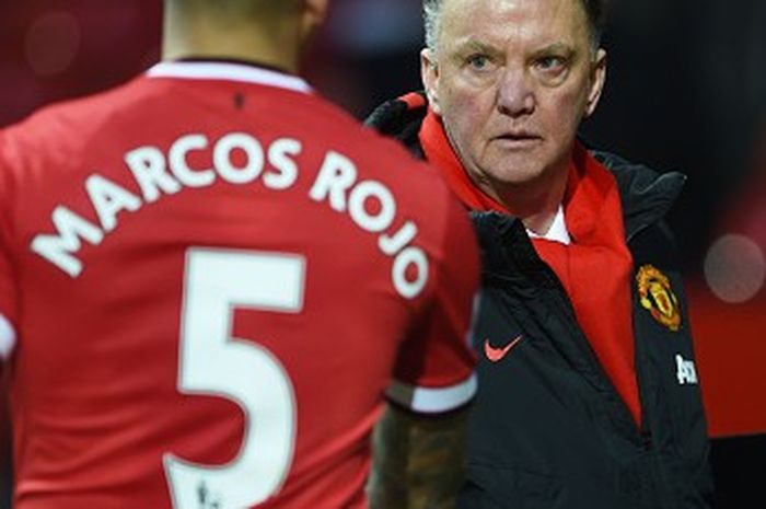 Marcos Rojo dan Louis van Gaal, hubungan mereka tetap normal.