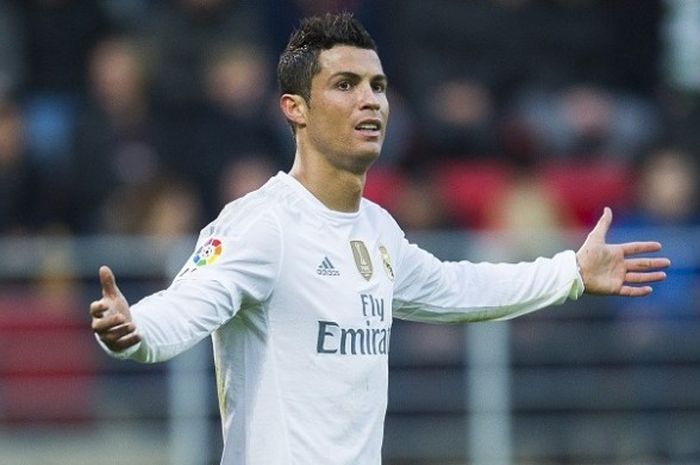 Salah satu ekspresi Cristiano Ronaldo pada laga Divisi Primera La Liga antara Eibar dan Real Madrid di Stadion Ipurua Municipal, 29 November 2015.