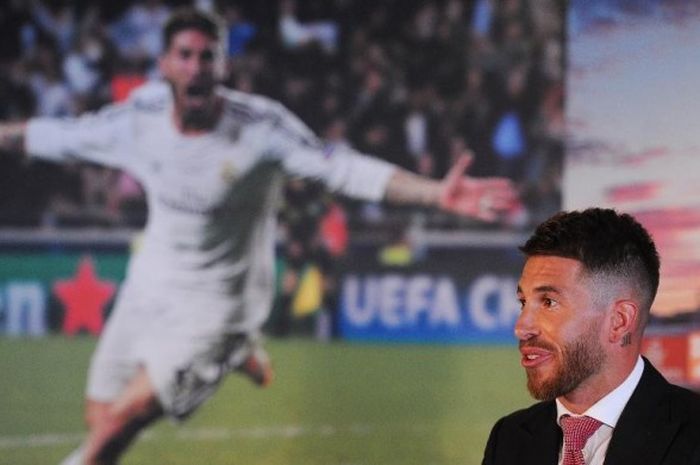 Sergio Ramos berbicara setelah kesepakatan kontrak baru dengan Real Madrid, 17 Agustus 2015.