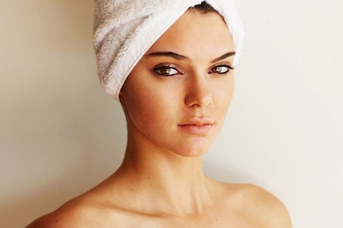 5 Kesalahan Ini Sering Cewek Lakukan di Kamar Mandi. Bener Enggak