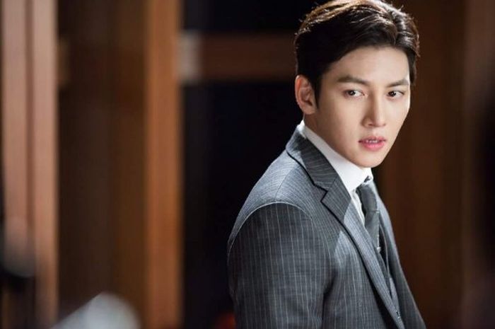 5 Alasan Peran Ji Chang Wook dalam Drama Korea Suspicious Partner Cocok