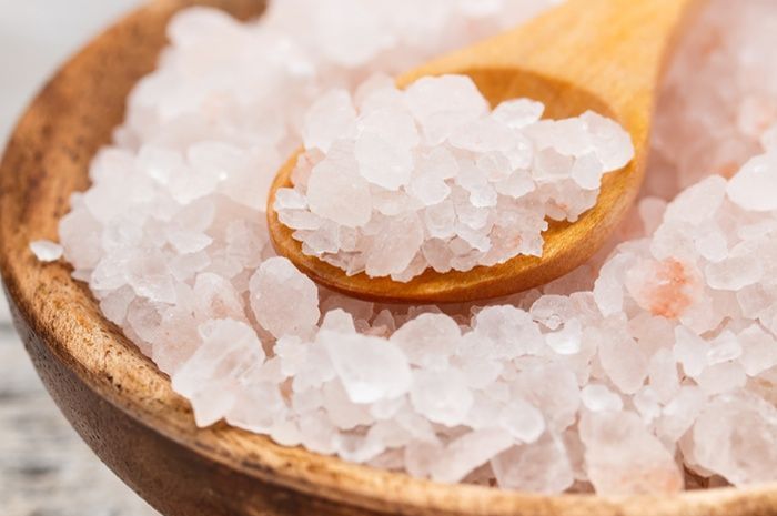 Cobain 3 Macam Diy Body Scrub Dari Garam Laut Yang Bikin Kulit Lembut Cewekbanget