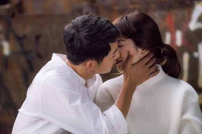 710 Gambar Adegan Romantis Drama Korea Terbaru
