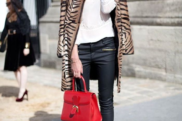 5 Tips Agar Enggak Terlihat Tua Norak Saat Memakai Animal Print Semua Halaman Cewekbanget