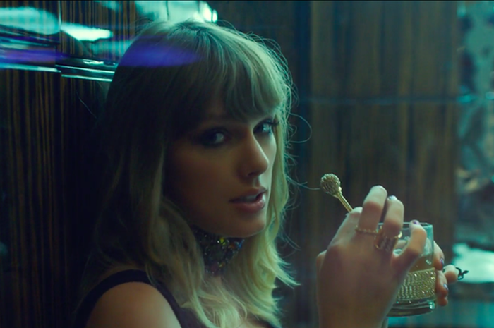 13 Pesan Tersembunyi Di Video Klip End Game Taylor Swift Sudah Tahu Semua Halaman