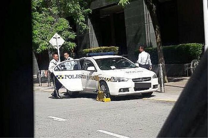 Gambar Mobil Patroli Polisi