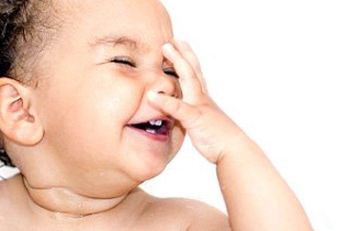 Lakukan 3 Cara Ini Untuk Membuat Buah Hati Tertawa Cekikikan Semua Halaman Grid