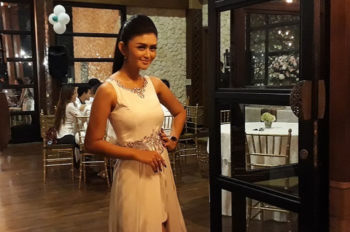 Model Majalah Pria Dewasa Di Indonesia - Seputar Model