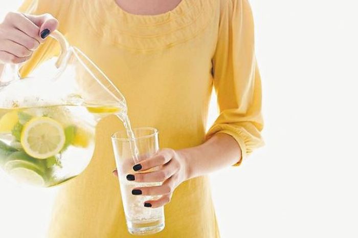 Suka Minum Air Lemon Perhatikan 3 Waktu Yang Tepat Untuk Mengonsumsinya Ini Agar Tubuh Jadi Segar Dan Sehat