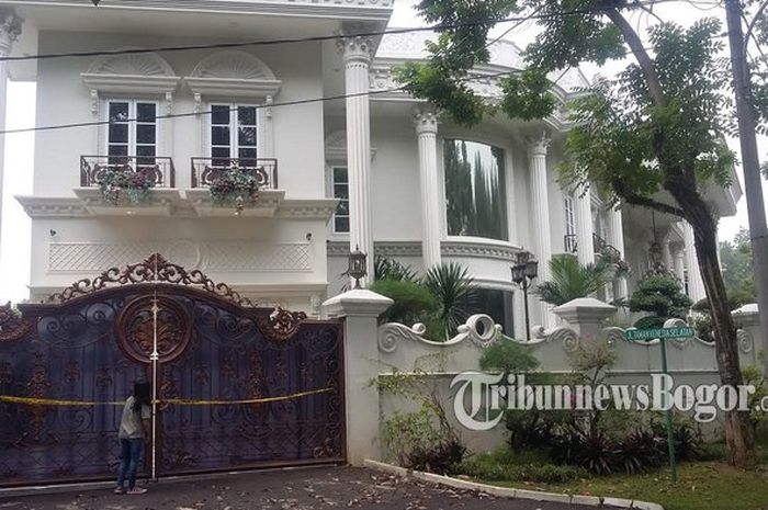 720 Gambar Rumah Mewah Bos First Travel HD Terbaru