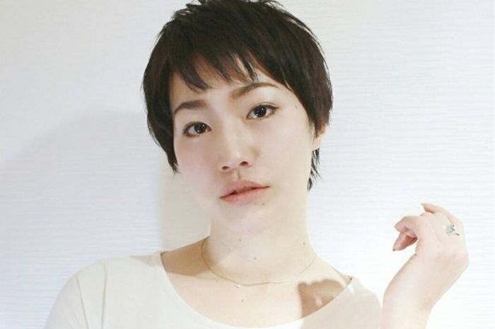Stylist Jepang Rekomendasikan 3 Model Potongan Rambut Ini Untuk Kamu Yang Miliki Wajah Bulat Intip Gayanya Di Sini Yuk Semua Halaman Grid