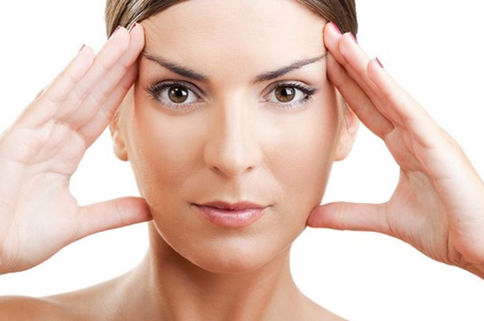 2 Gerakan Yoga Wajah Ini Buat Tampilan Semakin Muda Dan Kulit Lebih Kencang Penasaran