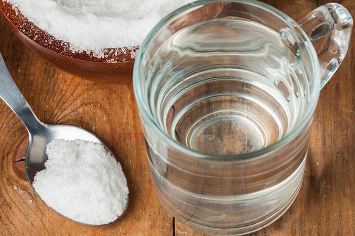 5 Manfaat Garam Mulai Basmi Semut Hingga Hapus Bekas Lipstik 5 Manfaat Garam Mulai Basmi Semut Hingga Hapus Bekas Lipstik