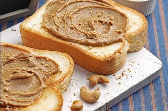 Lezat Disantap dengan Roti Gandum: Selai Kacang Mete Madu Kelapa, Kamu Harus Coba!